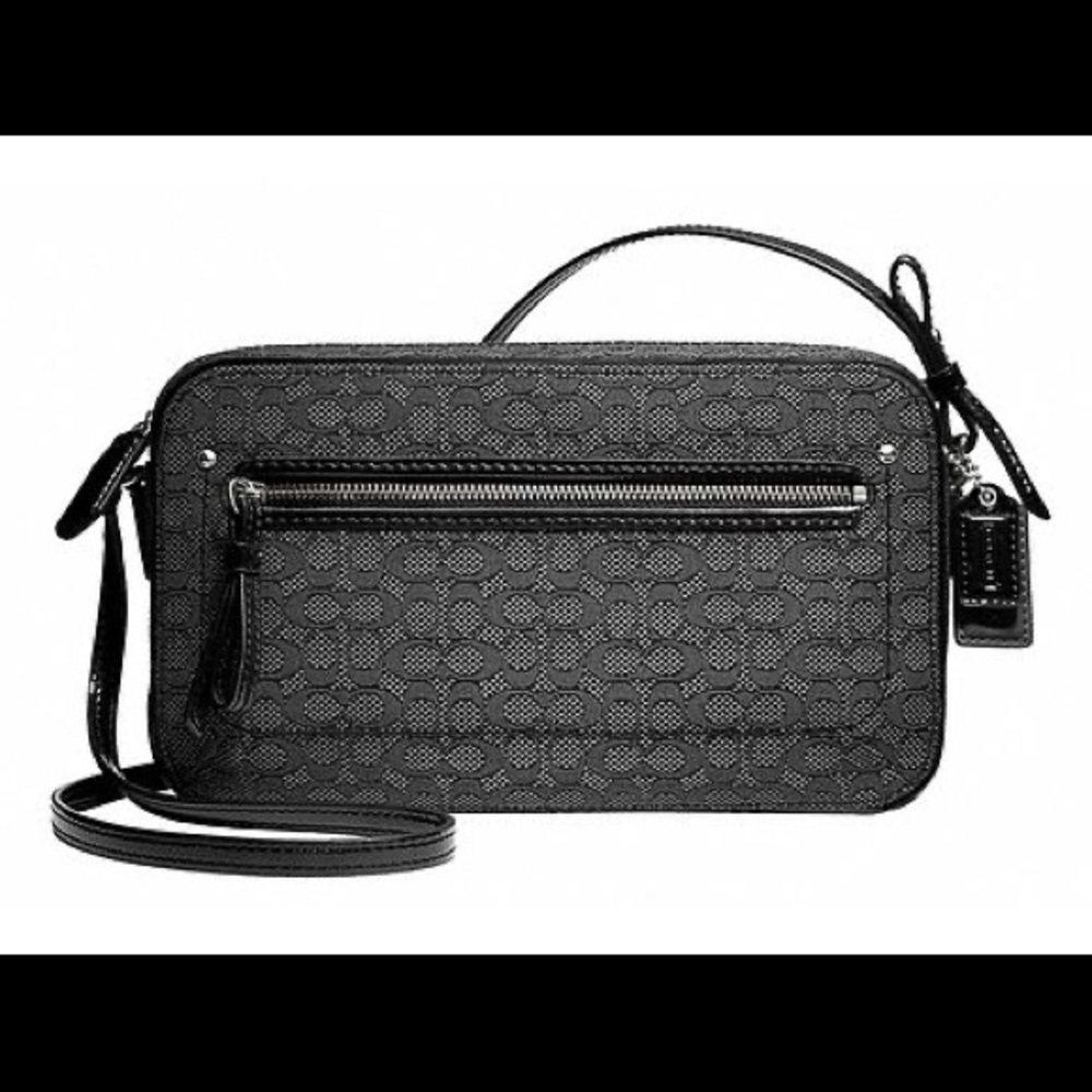 Coach mini signature crossbody shoulder bag